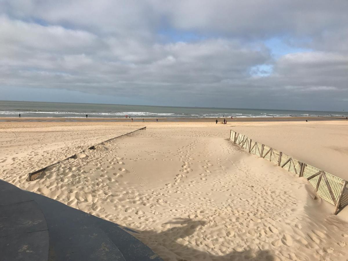 Panoramic Seaview Apartment With Free Private Garage Ostend Luaran gambar